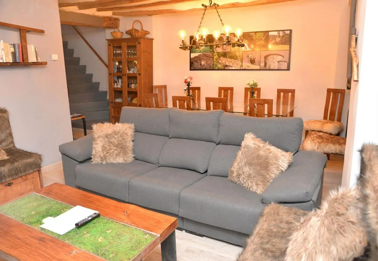Triplex Rustico-Moderno Hasta 18 Plazas - Pobla De Lillet Apartment La Pobla de Lillet