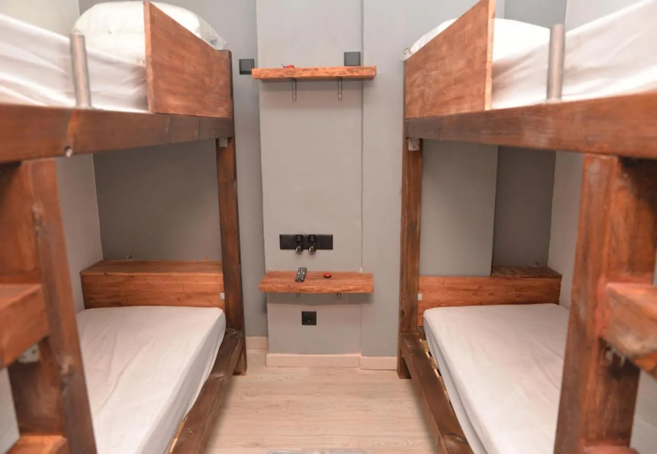 Apartamento Tríplex Rústico-Moderno hasta 18 plazas - Pobla de Lillet La Pobla de Lillet 0*,